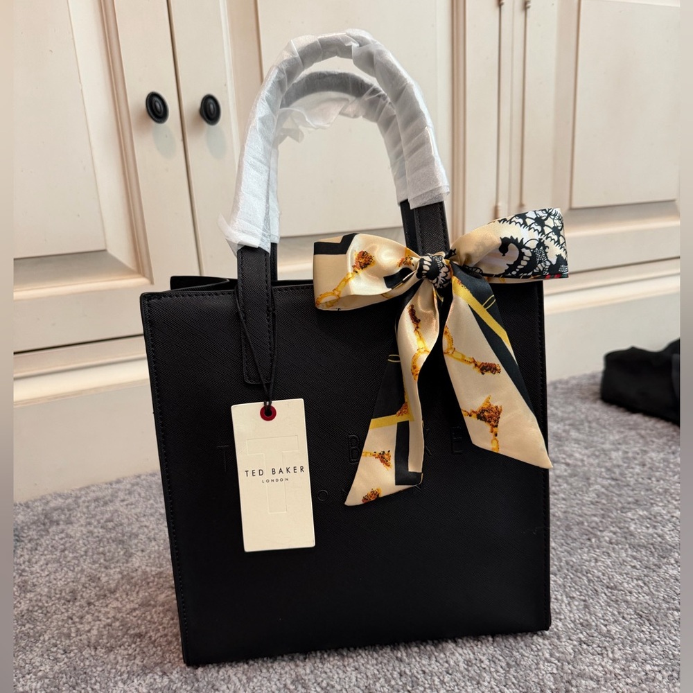 Ted Baker LONDON the Icon Mini Tote NWT - Picture 10 of 11